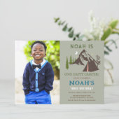 One Happy Camper Photo Boys First Birthday Einladung (Stehend Vorderseite)