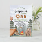 One Happy Camper Woodland Bär 1. Geburtstag Einladung (Stehend Vorderseite)