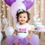 One Happy Gal 1. Geburtstag Pink Smiley Baby T-shirt<br><div class="desc">Wir fügen immer wöchentlich neue Designs hinzu!</div>