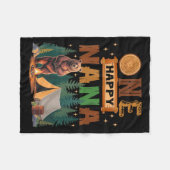 One Happy Nana Camper 1st Birthday Camng Bear  Fleecedecke (Vorderseite (Horizontal))