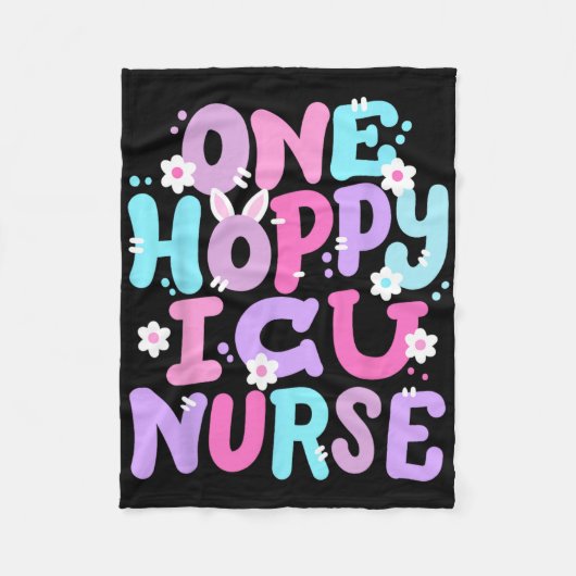 One Hoppy Icu Nurse Retro Groovy Happy Oaster Bunn Fleecedecke (Vorderseite)