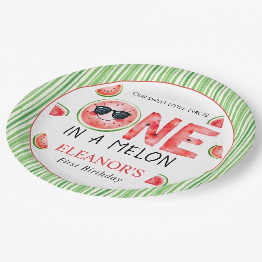 One in a melon 1st birthday watermelon party pappteller (Schrägansicht)