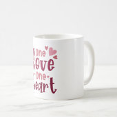 One Love One Heart Valentines Typography Kaffeetasse (VorderseiteRechts)