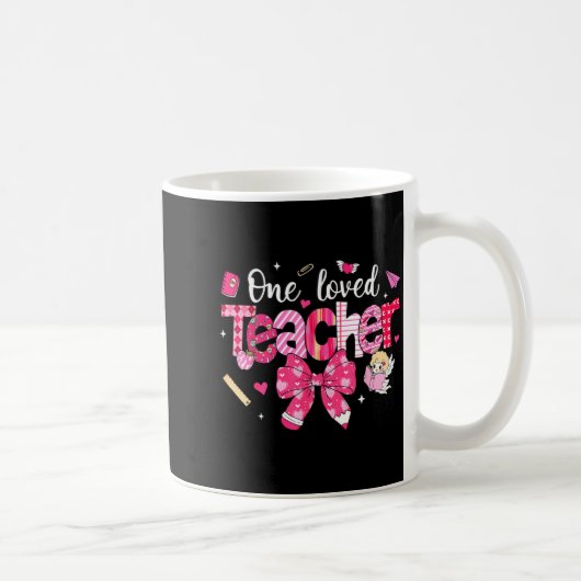 One Loved Teacher Coquette Bow Pencil Valentine Gi Kaffeetasse (Rechts)