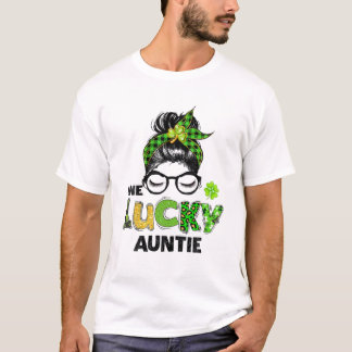 One Lucky Auntie Messy Bun Leopard St Patrick's Da T-Shirt