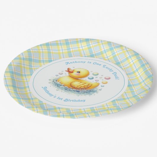 One Lucky Duck First Birthday Party Pappteller (Schrägansicht)