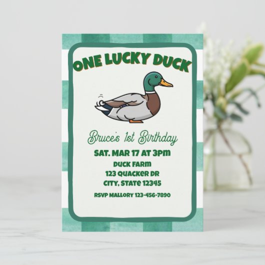 One Lucky Duck, Mallard Green 1st Birthday Einladung (Stehend Vorderseite)