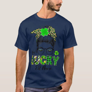 One Lucky ER Nurse Messy Bun Kleeblatts St Patrick T-Shirt