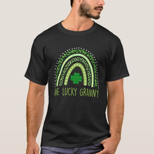 One Lucky Granny Rainbow St Patrick's Day Family T-Shirt (Vorderseite)