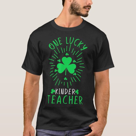 One Lucky Kinder Teacher Rainbow Leopard Lucky St T-Shirt (Vorderseite)