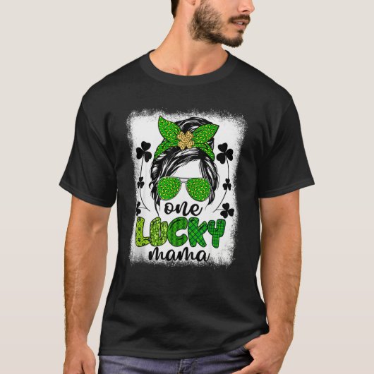 One Lucky Mama Messy Bun St Patrick's Day Leopard  T-Shirt (Vorderseite)