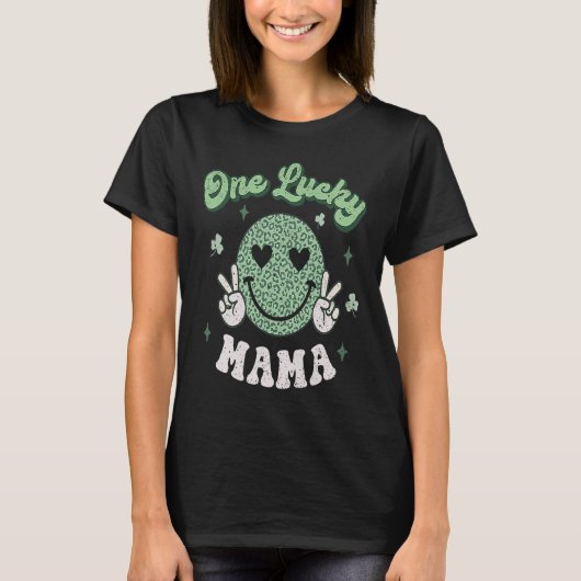 One Lucky Mama St Patricks Day Retro Irish Family T-Shirt (Vorderseite)