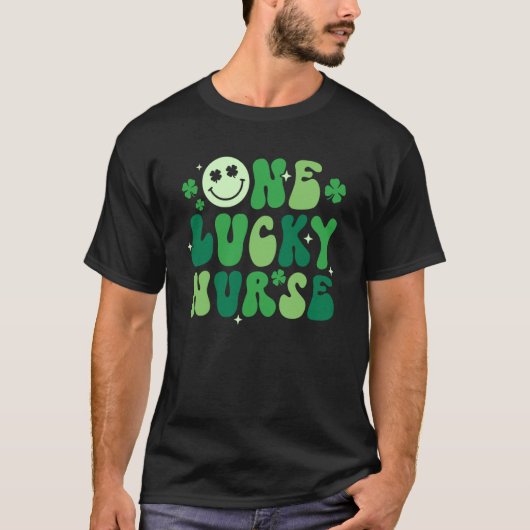 One Lucky Nurse Shamrock Groovy Irish Happy St Pat T-Shirt (Vorderseite)