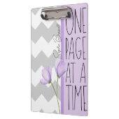 One Page at a Time – Motivational Lavender Floral Klemmbrett (Links)