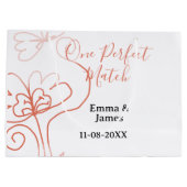 One Perfect match terracotta wedding couple name f Große Geschenktüte (Rückseite)