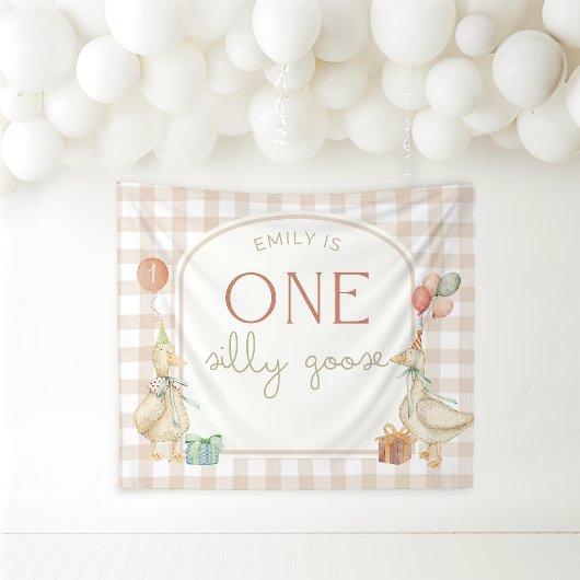 One Silly Goose Birthday Personalized Banner Wandteppich