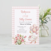 One Silly Goose Girl's First Birthday Einladung (Stehend Vorderseite)