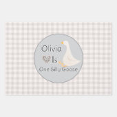 One Silly Goose Gray Girl's Birthday Party Geschenkpapier Set (Vorderseite)
