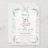 One Silly Goose Green Bow Floral 1st Birthday Einladung (Vorderseite)