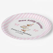 One Silly Goose Pink Bow Girl 1st Birthday Party  Pappteller (Schrägansicht)