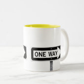 One way sign zweifarbige tasse (VorderseiteRechts)