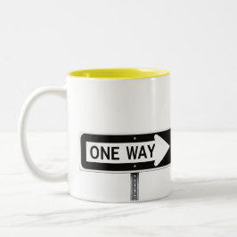 One way sign zweifarbige tasse