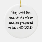 "One Weird Trick"-Werbung Keramikornament (Hinten)