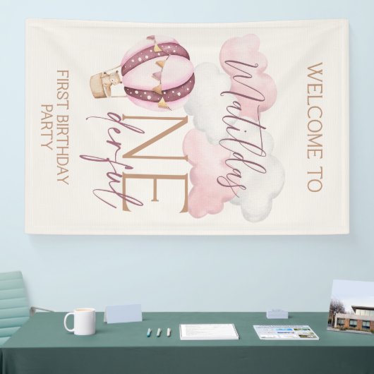 ONEderful First Birthday Party Welcome Sign Banner (Messe)