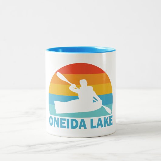 Oneida Lake New York Kayak Zweifarbige Tasse (Mittel)