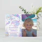 Onethe Sea Mermaid Foto Geburtstag Einladung (Stehend Vorderseite)