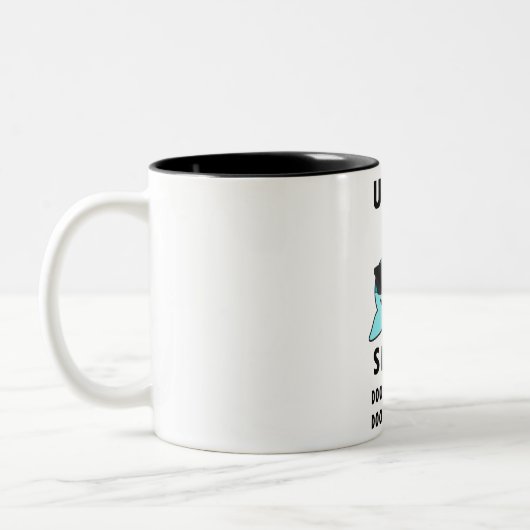 ONKEL SHARK Doo Doo Doo Zweifarbige Tasse (Links)