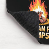 Only can prevent dumpster fires funny raccoon meme mousepad (Ecke)