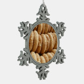 Oodles von Snickerdoodles Schneeflocken Zinn-Ornament (Links)