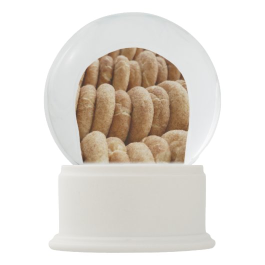 Oodles von Snickerdoodles Schneekugel (Rückseite)