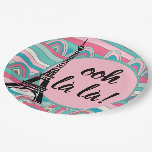 Ooh la la la/ Monogram French Chic Eiffelturm Pappteller (Schrägansicht)