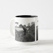 "OOPS! FUNNY FAKE MOTORBIKE ACCIDENT" TASSE (Vorderseite Links)