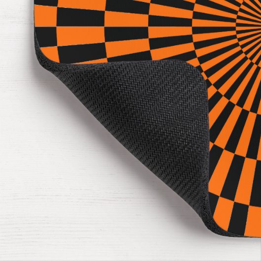 Op Art - Orange und Schwarz Mousepad (Ecke)