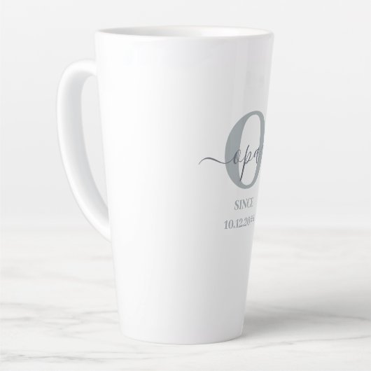 Opa Elegante Script Monogram Gray White Latte Tass Milchtasse (Linke Ecke)