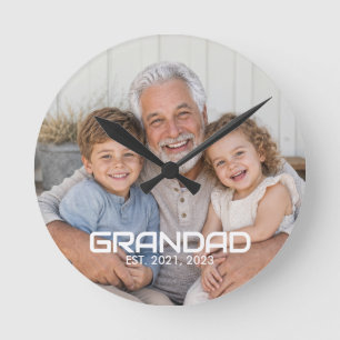 Opa hat Schwarz Weiß Fett Foto gegründet Runde Wanduhr
