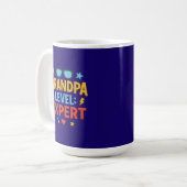 Opa-Level-Experte (Cartoon-Stil)  Kaffeetasse (Vorderseite Links)