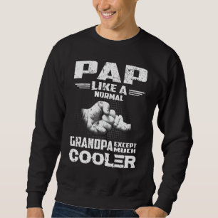 Opa wie ein normaler Großvater, außer viel cooler Sweatshirt