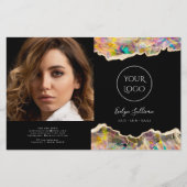 Opal-Design auf der schwarzen Doppelbroschüre (Vorderseite)