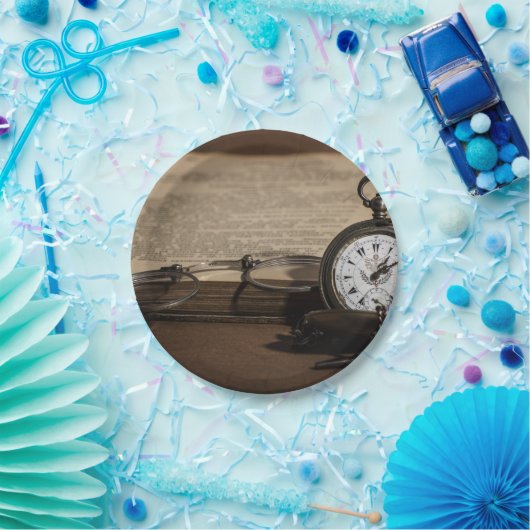 Opa's antike Uhr und Brille Pappteller (Party)