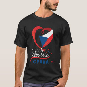 Opava Tschechien Herzenflagge Lötüberzug aus Arm E T-Shirt