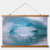 Open Arch Iceberg | Antarktis Wandteppich Mit Holzrahmen (Vorne)