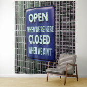 Open Sign Funny, Closed Sign Funny Wandteppich (Beispiel)