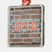 OPEN SIGN ORNAMENT AUS METALL (Links)