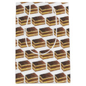 Opéra Cake French Patisserie Dessert Mittlere Geschenktüte (Vorderseite)