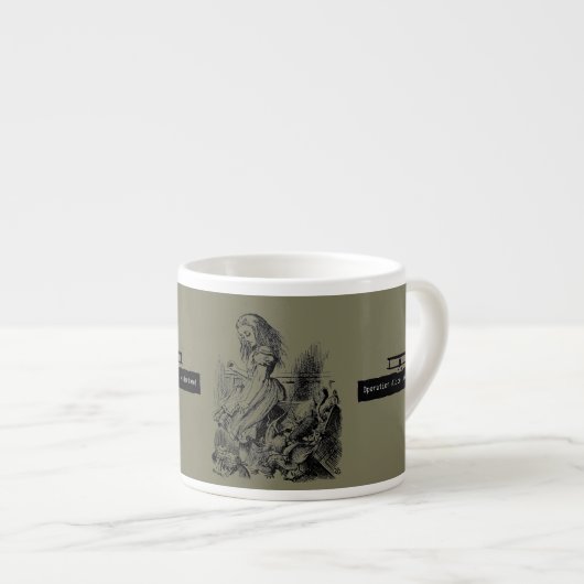 Operation Alice in Wonderland Alice im Wunderland Espressotasse (Vorderseite Rechts)