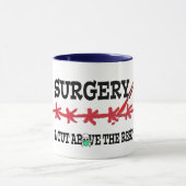 Operation ein Schnitt über der lustigen Tasse (Zentrum)